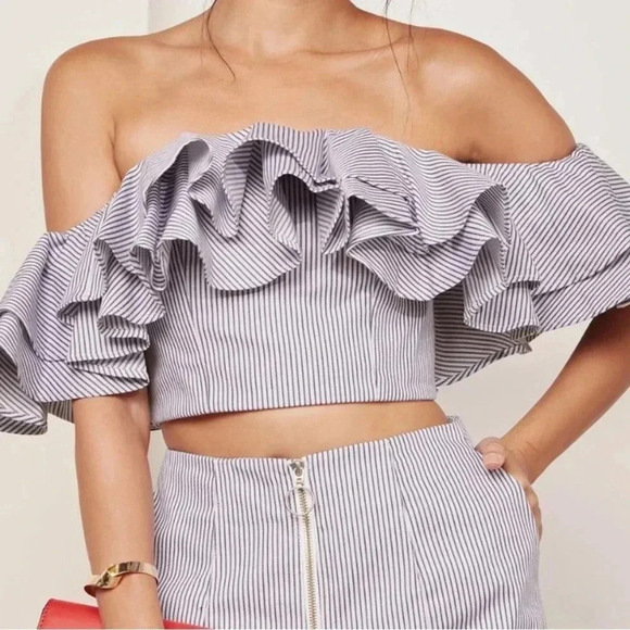 C/MEO Collective Tops - C/MEO Collective Cropped Off Shoulder Ruffles Top Size Medium